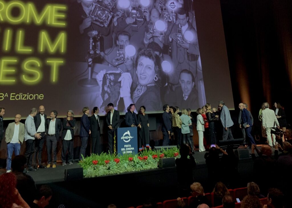 Cerimonia di Premiazione della Festa del Cinema di Roma 2023, tutti i premiati e i giurati sul palco. Foto di Anastasia Mihai.