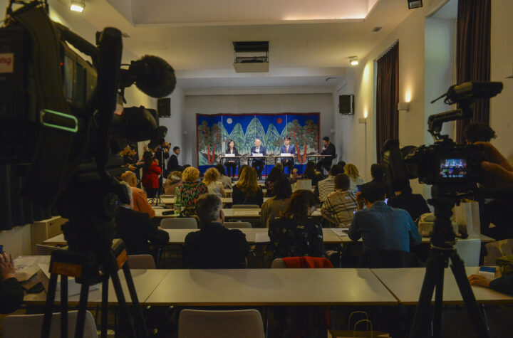 L'immagine rappresenta la conferenza stampa relativa alla presentazione dell'Anno dello Scambio Culturale tra Italia e Corea